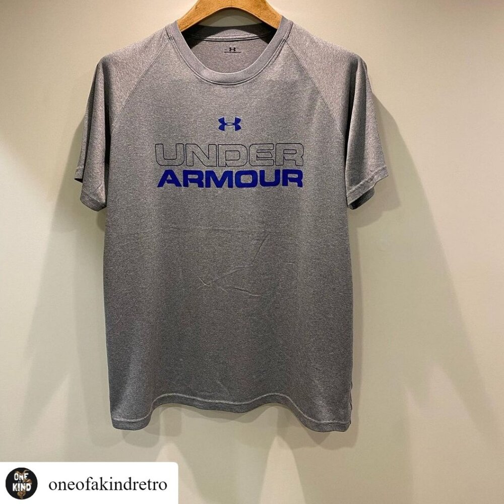 UNDER ARMOUR T-shirt